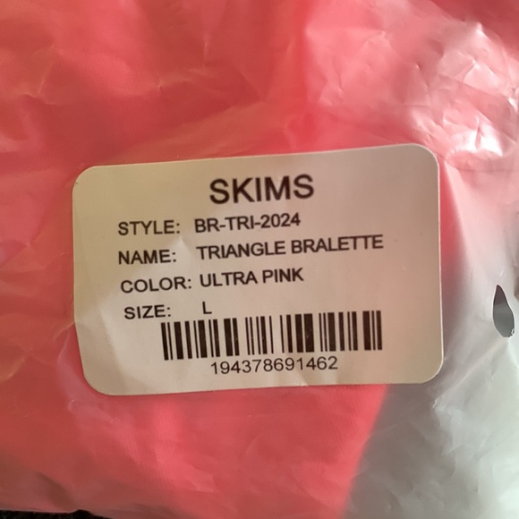 SKIMS Fits Everybody Triangle Bralette - Picture 2 of 5